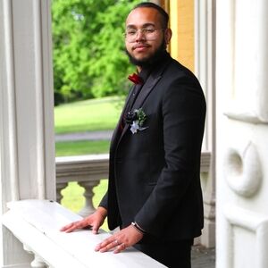 Meet your Posher, Treyvion